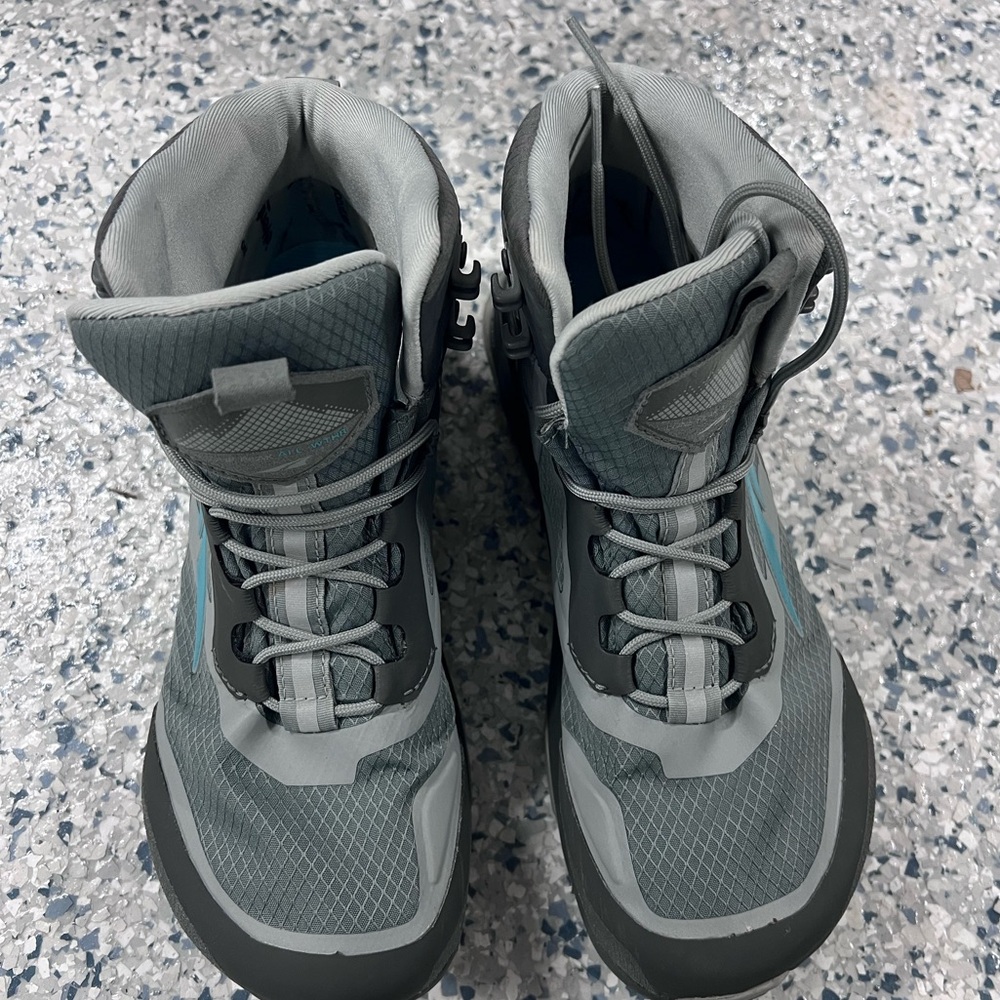 Women’s Altra Lone Peak Hiking Boots Size 8.5